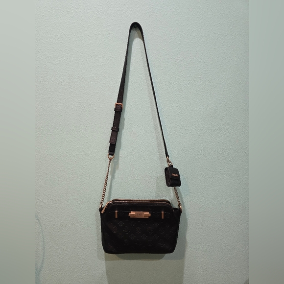 GUESS Double zip crossbody bag - Picture 1 of 2